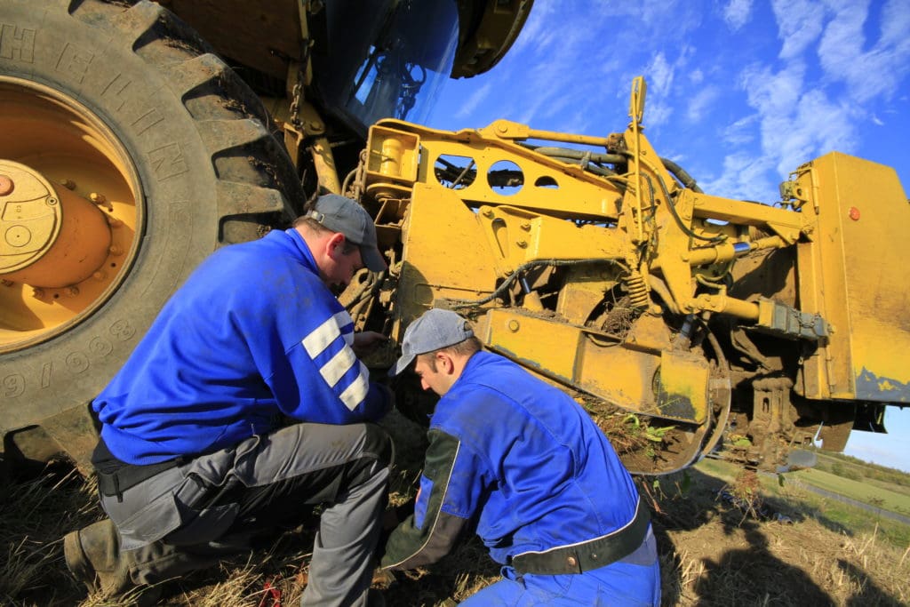 Mitarbeiterführung-in-der-Landwirtschaft-zwei-Personen