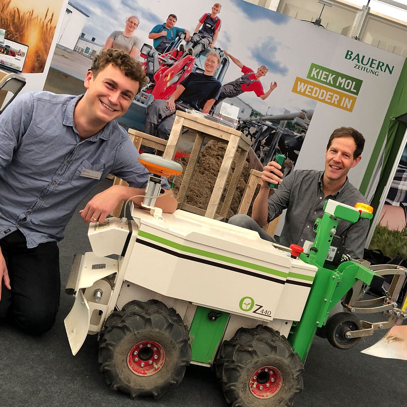 Roboter "BauZi" auf dem MeLa 2021-Stand der Bauernzeitung