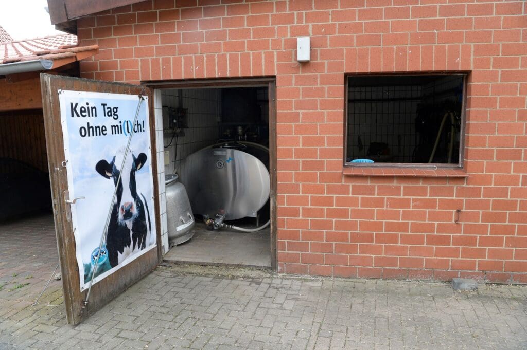 Die Milchtanks in Ostdeutschland sind überdurchschnittlich groß, denn die Herden sind hierzulande größer und die Kühe geben etwas mehr Milch.