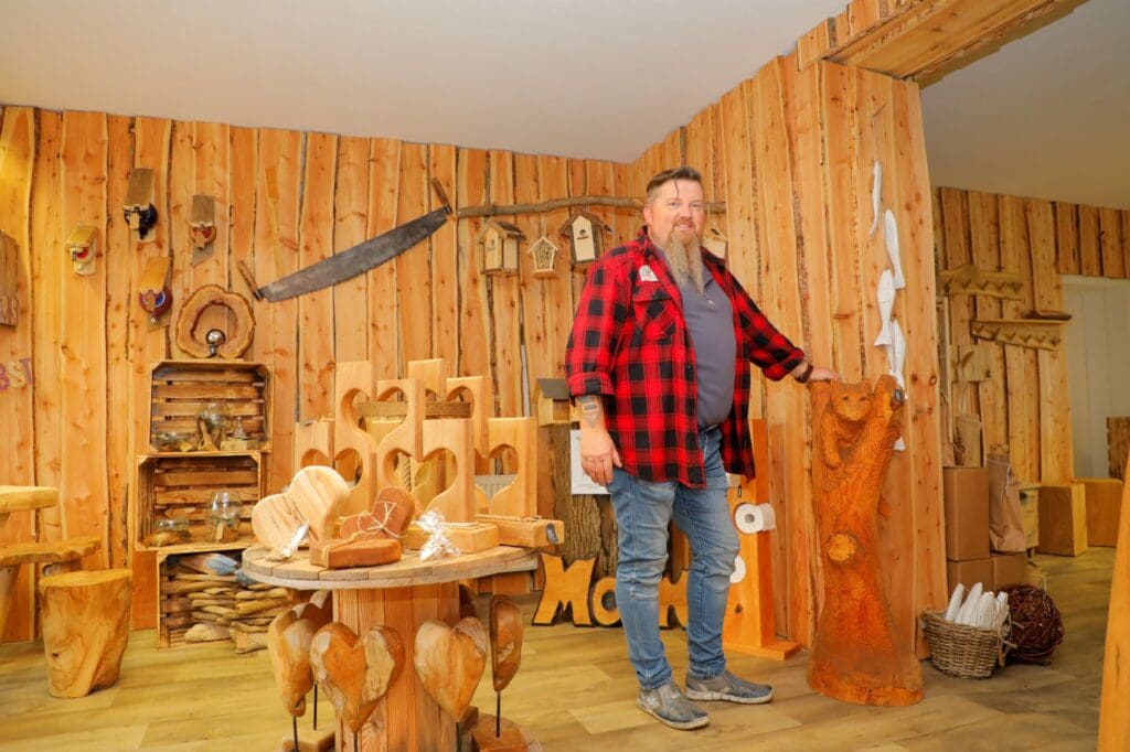 Holz-Maxe im Ladengeschäft