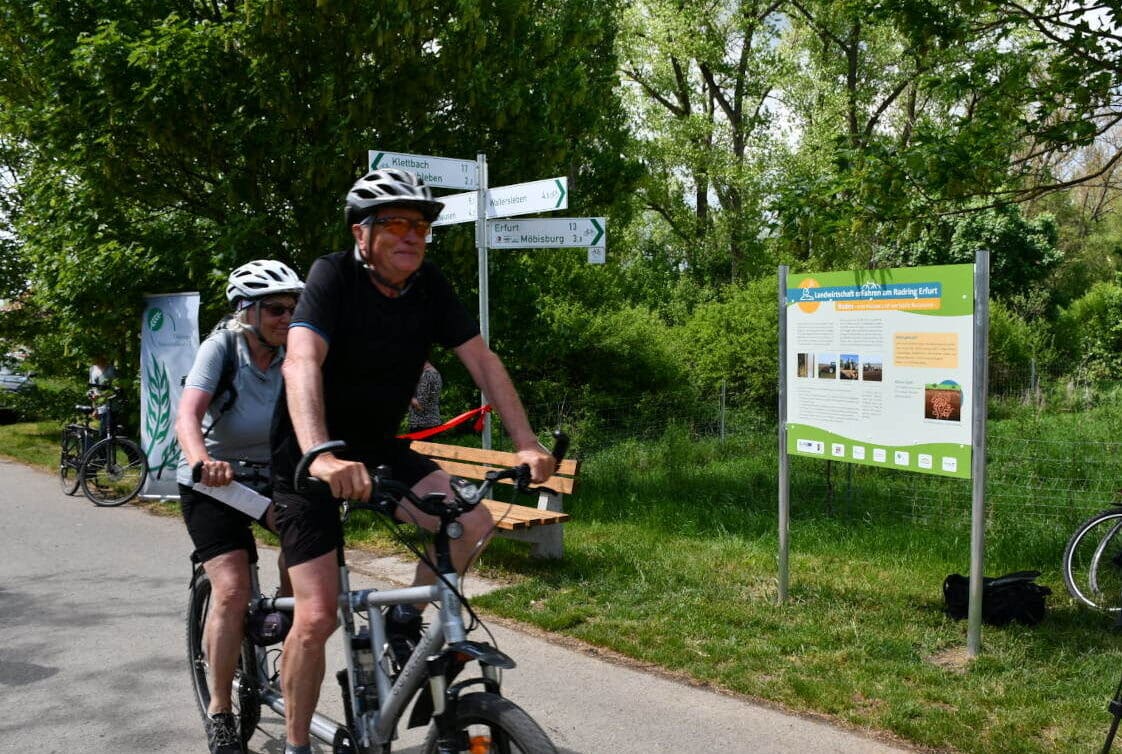 Radfahrer_Radring_Erfurt Der Rundweg führt Radfahrer auf ländlichen Wegen durch das Erfurter Becken.