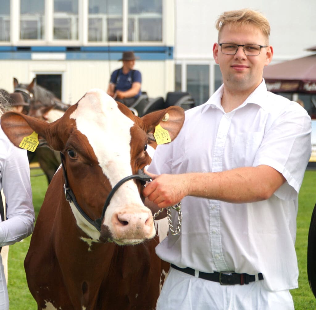 Bester Nachwuchszuechter Milchrind Sandro Lukas Hafemann