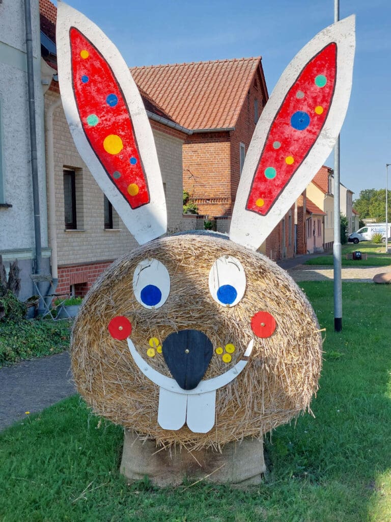 Hase aus Stroh