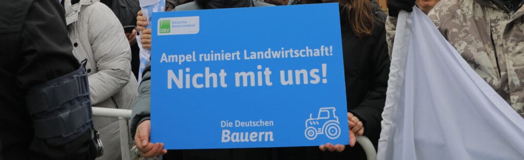 Protest der Bauern gegen die Pläne der Bundesregierung zur Agrardiesel-Streichung. Jetzt wurde eine Petition gestartet. (c) Sabine Rübensaat
