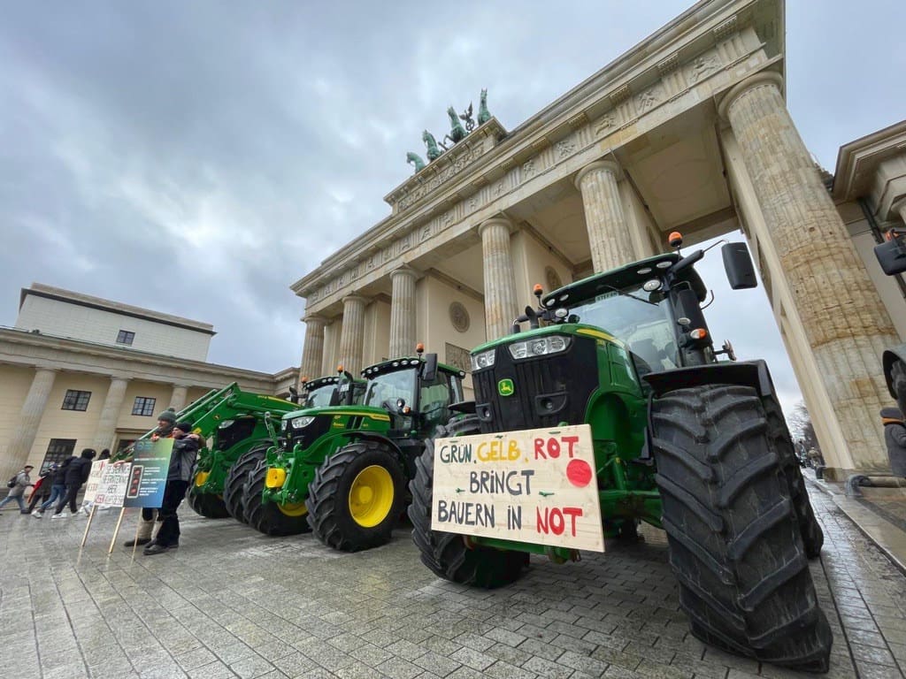 Bauerndemo vor dem Brandenburger Tor in Berlin