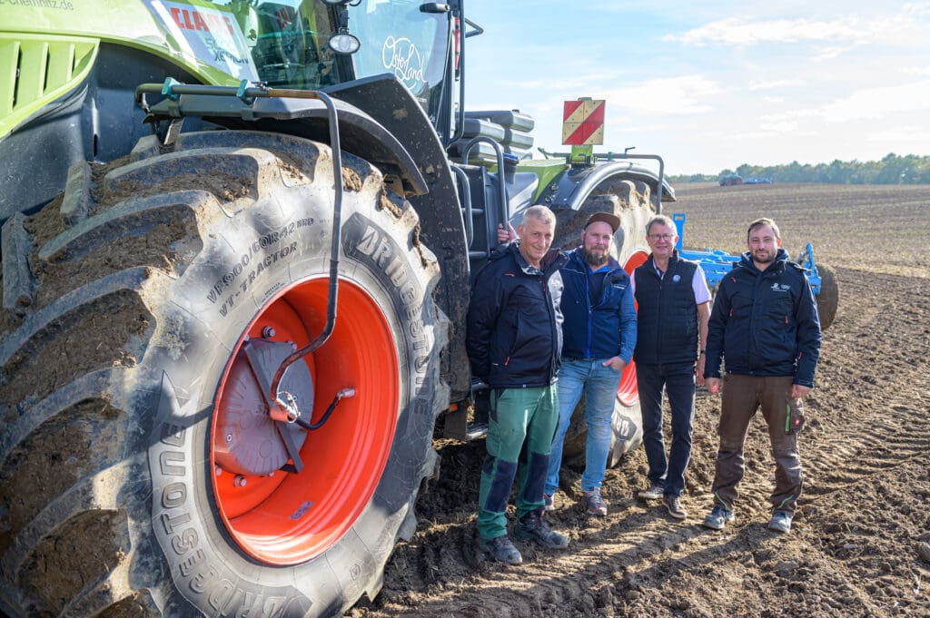 Osterland Agrar GmbH setzt auf Premiumreifen von Bridgestone