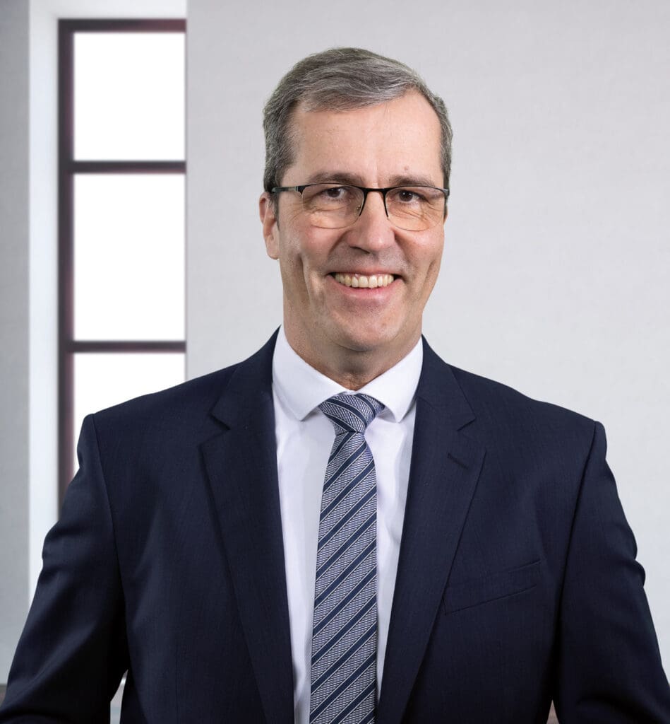 Vorstandsvorsitzender Dr.
Dirk Köckler