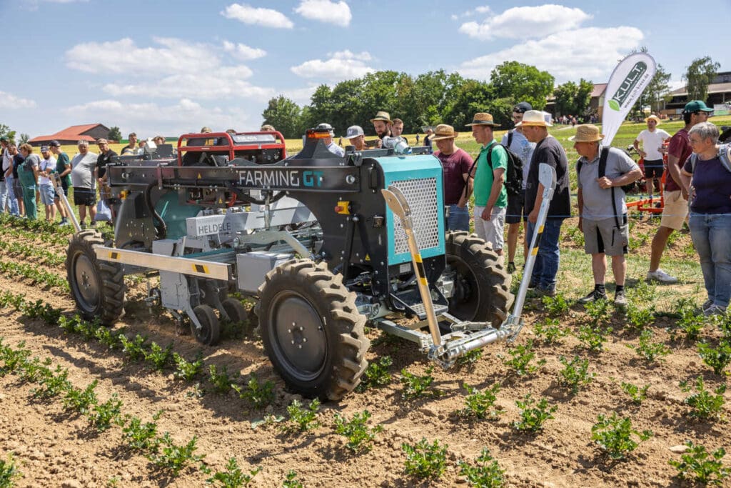 Öko-Feldtage: In Vorführungen können sich die Besucher Maschinen im praktischen Einsatz ansehen. Innovationsbeispiele zeigen Prototypen und Neuentwicklungen. © HENRIKM.FOTOGRAFIE