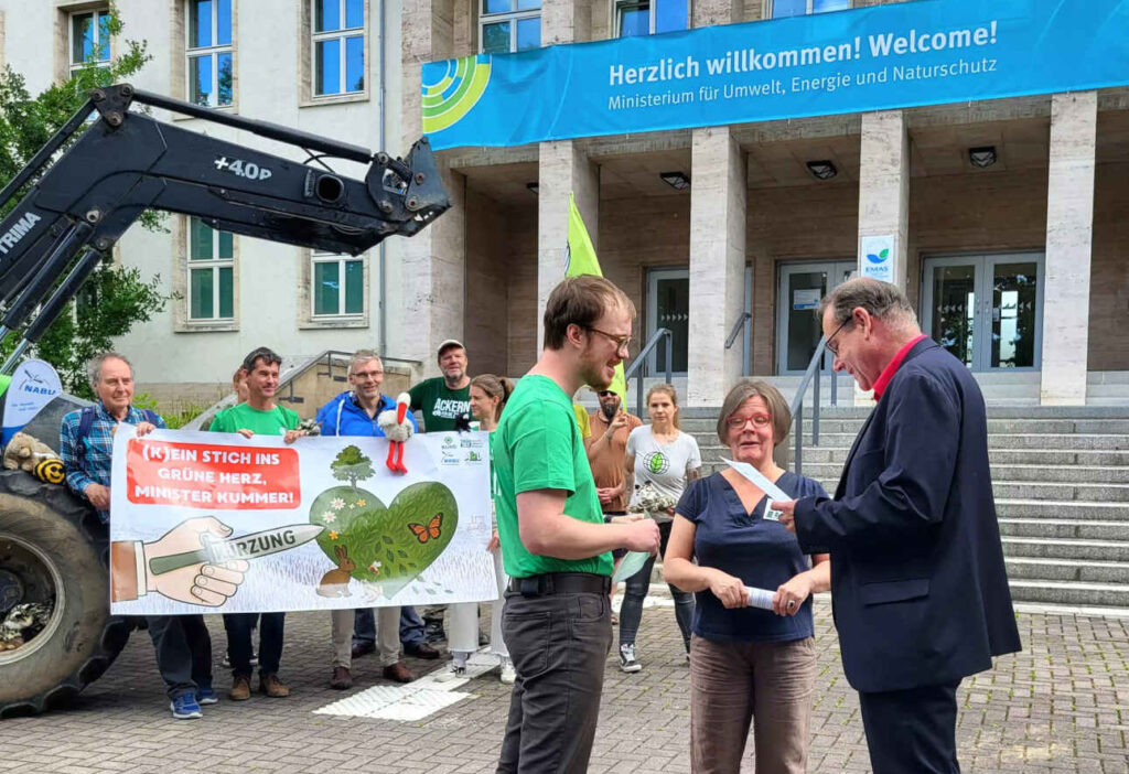 Thüringer Umweltverbände übergeben Offenen Brief an Umweltminister Tilo Kummer