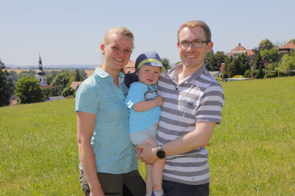 Sabine Eidam mit Kind und Mann.